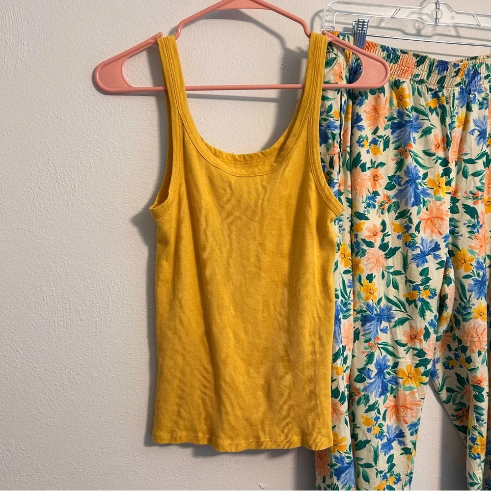 American Eagle / Old Navy Outfit Size Medium - Picture 4 of 11